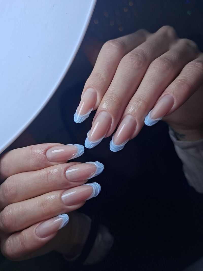 French azzurro, lavoro di Karly